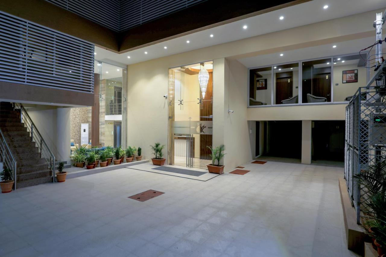 Hotel Kavery Rajkot Exterior photo