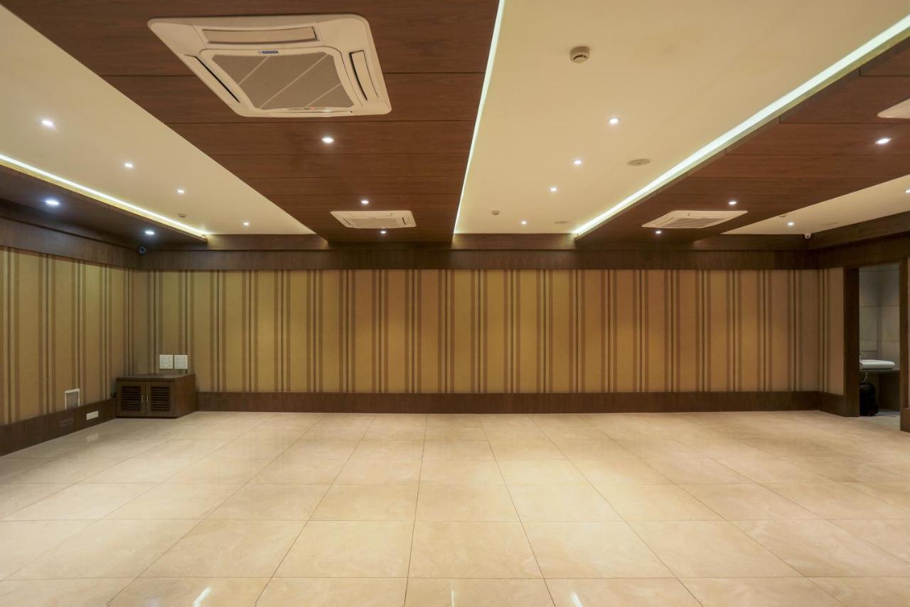 Hotel Kavery Rajkot Exterior photo