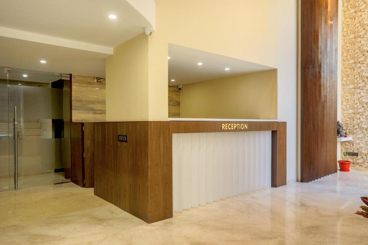 Hotel Kavery Rajkot Exterior photo