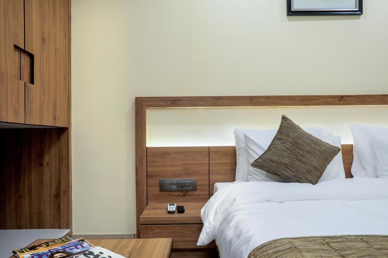 Hotel Kavery Rajkot Exterior photo
