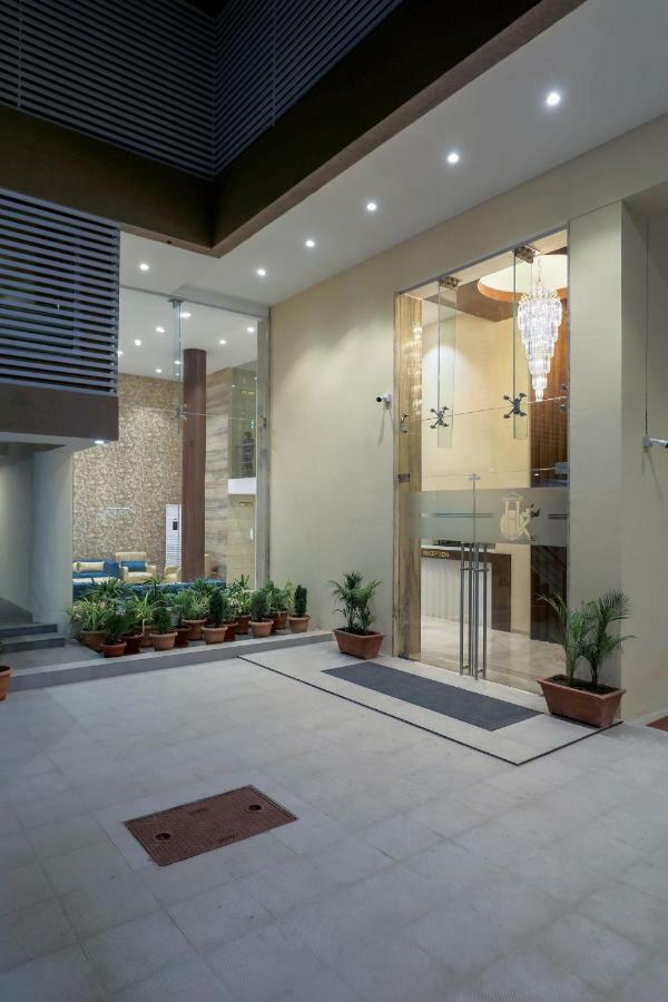 Hotel Kavery Rajkot Exterior photo